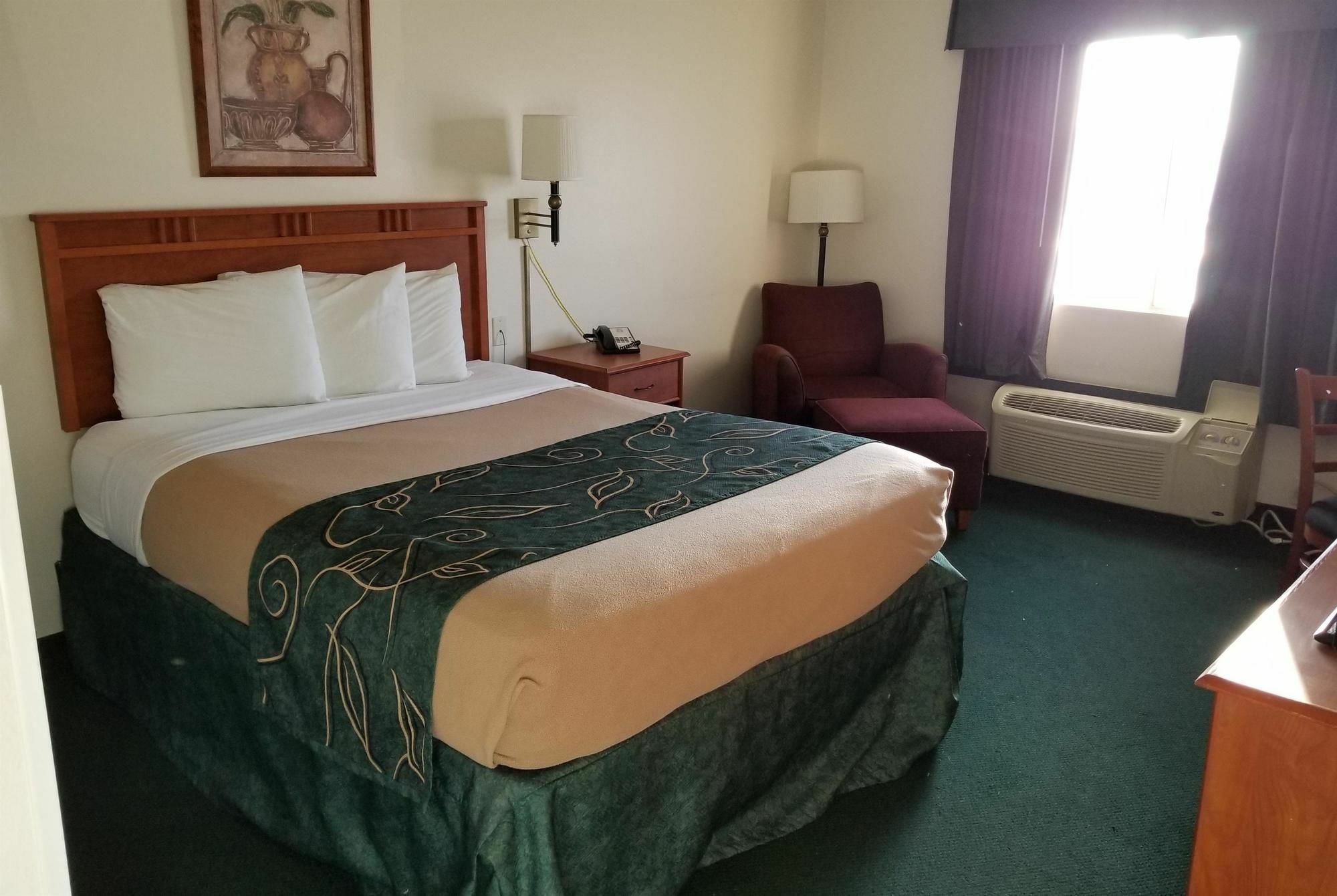 Baymont By Wyndham Rawlins Hotell Eksteriør bilde